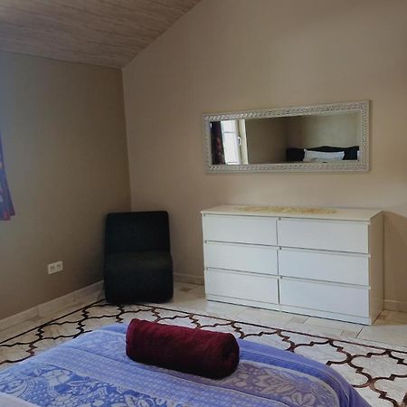 Nazareth Logement Un Magnifique Logement De Vacances Bastogne Kültér fotó