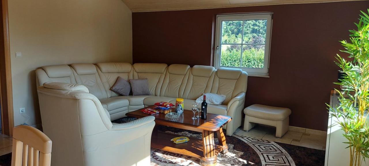 Nazareth Logement Un Magnifique Logement De Vacances Bastogne Kültér fotó
