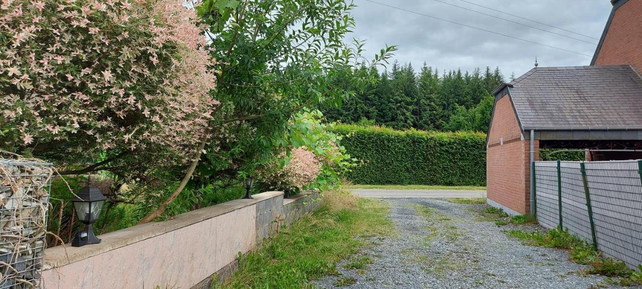 Nazareth Logement Un Magnifique Logement De Vacances Bastogne Kültér fotó